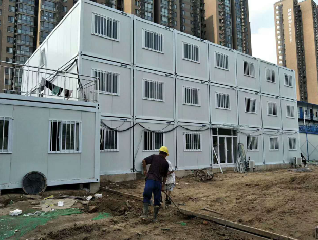 組裝式集成房屋各個方面有哪些普通房屋建筑沒有的特性優勢，下面的文章中為您分享一下。